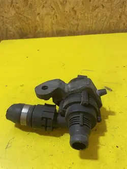 Waterpomp BMW E65 LIFT LCI 4.8 V8 750i