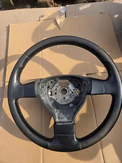 Käytetty ohjauspyörä OEM 1K0419091B Golf V:lle
