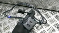 Prise HDMI USB OEM 89720-34000 pour SsangYong Korando