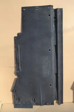 OEM 8K0825207D Vänster undersköld Audi A4 B8 A5 8T