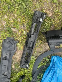 Peugeot 3008 II 5008 II trave superiore paraurti 9814191780