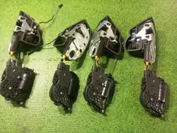 Conjunto fechaduras BMW X5 E70 OEM 4153309300 - Usado