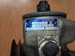 Pompe de direction assistée MERCEDES W126 1264601480