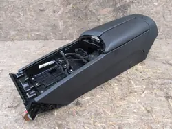 Maserati Ghibli III 2016 Käsinoja OEM 1050883720