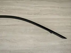 BMW G26 Shadowline kattolista oikea puoli OEM 7482990