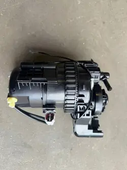 Polttoainesuodatin Kotelo OEM 233000L091 Toyota Hilux