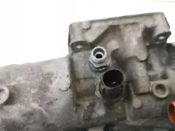 Volkswagen OE 045115389J Öljynsuodinkotelo