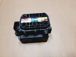 Mercedes Venttiilikokojakaja OEM A0993200058