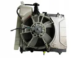 Radiador de agua OEM 12447682450 con ventilador Toyota Yaris