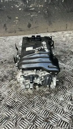 Onduleur Toyota OEM G9200K0011 pour Yaris IV