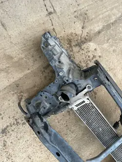 Pièce avant VW Touareg 5.0 V10 OEM 7L0805594