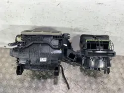 Carcaça do núcleo do aquecedor Subaru OEM FBZ17216 - Usado