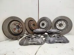 OEM 888.166.699 Jarrupuristimet & Kiekot Maserati Ghibli