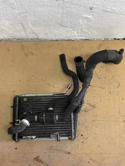 Audi S4 B6 B7 Enfriador de agua adicional 4.2 V8