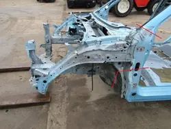 Longarina dianteira esquerda Honda B644M OEM