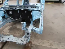 Rail de quart avant gauche Honda B644M OEM