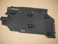 Cobertura inferior direita Audi TT 8S OEM 8S0825202B