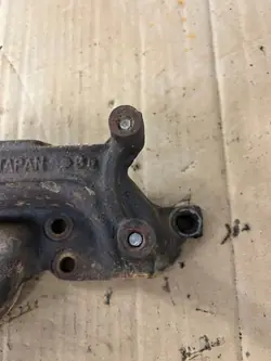 Collecteur d'échappement Volvo 2.0T/2.4T OEM 9207888