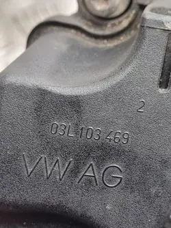 VW Kamföljarlock OEM 03L103469 för T5 Transporter