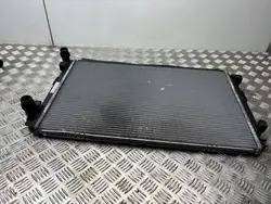 Skoda OE 5Q0121251GD Chłodnica, układ chłodzenia silnika