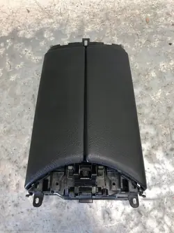 Tunnel armstöd läder OEM 2056800096 Mercedes W205
