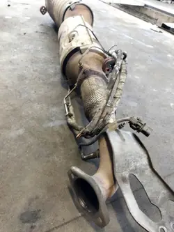 Système d'échappement Iveco Daily 2.3/3.0 OEM 504131265