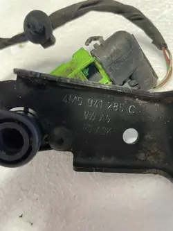 Sensor de Nivel Faro Izquierdo OEM 4M0941285C Audi Q7