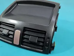 Grille de ventilation centrale Toyota Auris I OEM 55670-02130