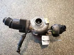 Turboahdin OEM 03L145702E Audi Q5:lle 2.0L Diesel