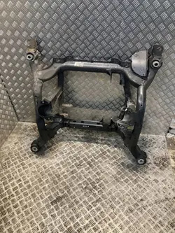 Viga del eje delantero OEM 1643300058 Mercedes-Benz ML