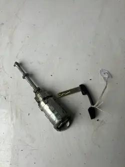 Inserção Fechadura Porta Dianteira Esq Renault Scenic III