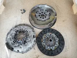 MASTER MOVANO B NV400 2.3 Kaksimassavoltti OEM 302056909R