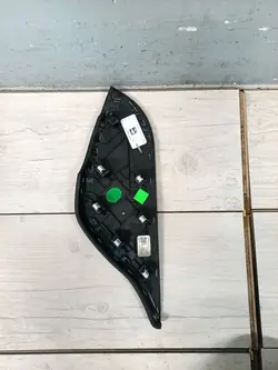 Lincoln Continental instrumentbräda sidopanel GD9BF04481ACW