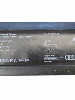 Carregador Audi Q4 e-tron OEM 8V4971675AP - Usado
