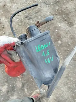Kohlefiltergehäuse OEM 1J0201801A - Gebraucht