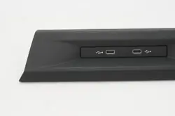 USB-pistorasia OEM 5NA035700 VW Golf VIII:lle