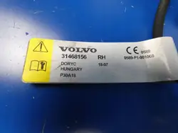 Pyrotechnische Motorhaubenscharniere rechts vorne OEM 31468156