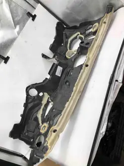 Isolamento acústico OEM A2066820300 Mercedes-Benz C