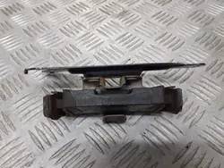 Amortiguador de vibraciones Toyota OE para Scion xA - Usado