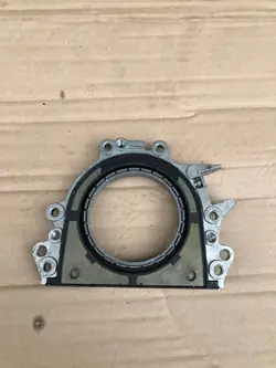 Audi OE Axelhölje OEM 04E103173 - Begagnad