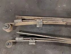 Hintere Blattfeder-Satz OEM 3 PIÓROWY Ford Transit