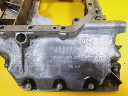 Base de Carte d'Huile DRC97045 pour Audi A6 C5 2.8 V6