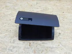 VW T5 Matkustajan konsolin säilytys OEM 7H1857095