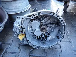 Manuaalivaihteisto Renault Laguna II Lift PK6382 1.9 DCI