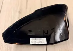 Capa Espelho Direito Skoda Octavia IV OEM 5E3857538A