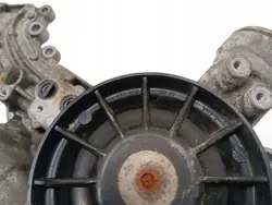 Pompe à eau Mercedes-Benz OEM A2782010007 - Occasion