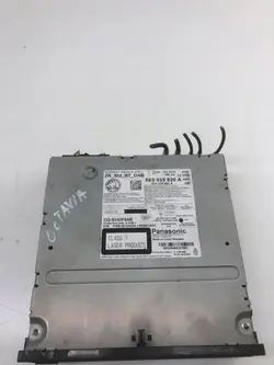Skoda CD/DVD-vaihtaja OEM 5E0035820A - Käytetty