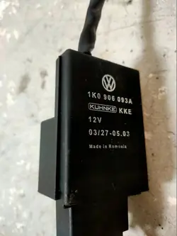Polttoainepumpun ohjain AUDI A3 SPORTBACK 1K0906093A