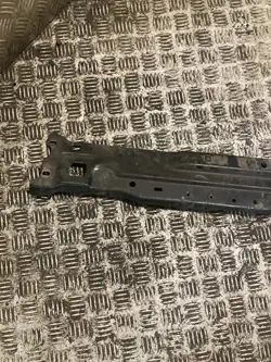 Mittlerer Teil vorderer Gurt OEM A2046200072 Mercedes