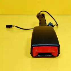 Hebilla de Cinturón Derecho Frontal Volkswagen Passat B6 3C085775